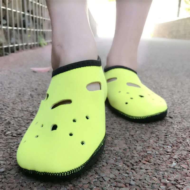 

Men Women Water Shoes,Swimming Shoes Solid Color Summer Beach Shoes, Socks Seaside Sneaker Slippers Beach shoes Water Sandals