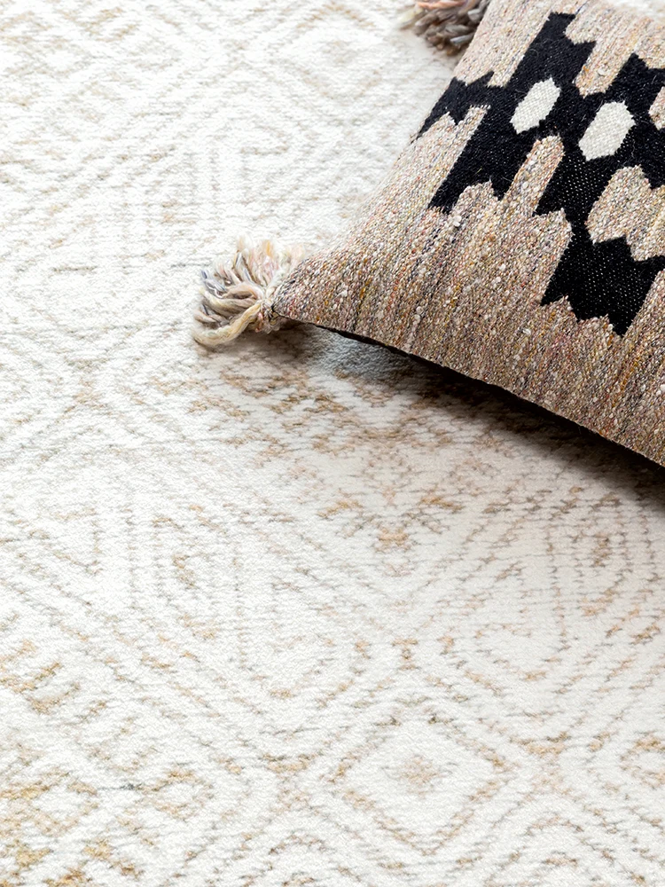 

Black White Nordic Carpet Soft Morocco Carpet for Living Room Bedroom Shaggy Fluffy Area Rug Home Decor Study/Dining Table Mat