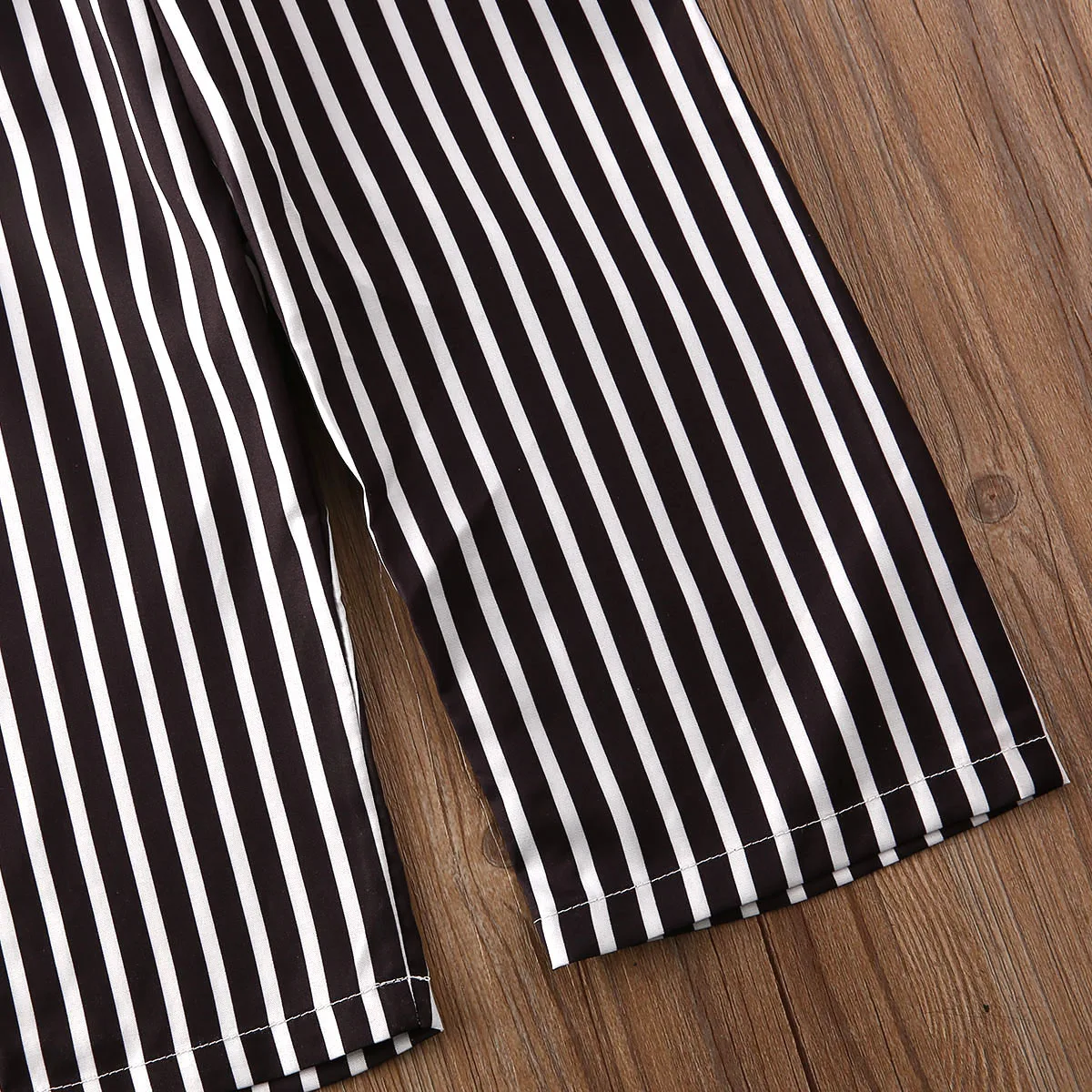 Детский комбинезон в полоску с длинными рукавами и V-образным вырезом комплект из