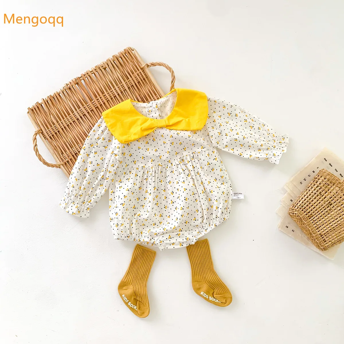 

Осенний комбинезон для новорожденных девочек, с длинным рукавом и принтом, с оборками, повседневный боди для малышей 0-24 мес.