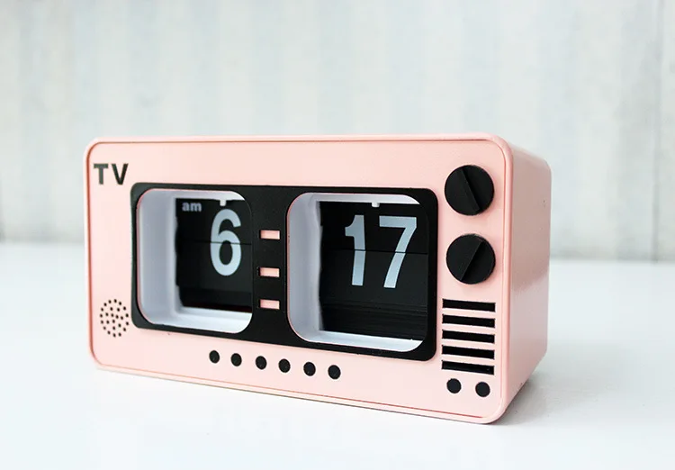 

Retro nostalgic light pink TV page flip clock Fashion creative home wall clock automatic page flip clock table clock