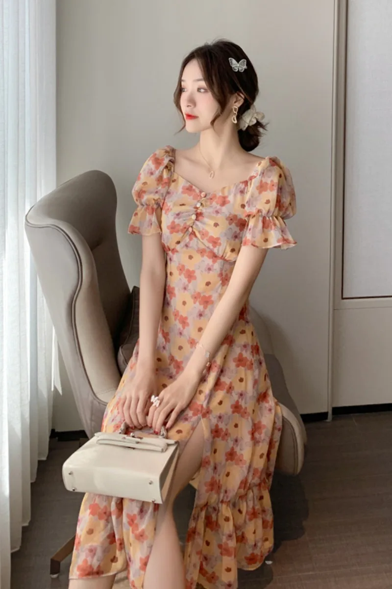 

Dress French Style Vintage Floral Skirt 2021 Summer New Square Collar Puff Sleeve Scheming Slit Chiffon Dress Female