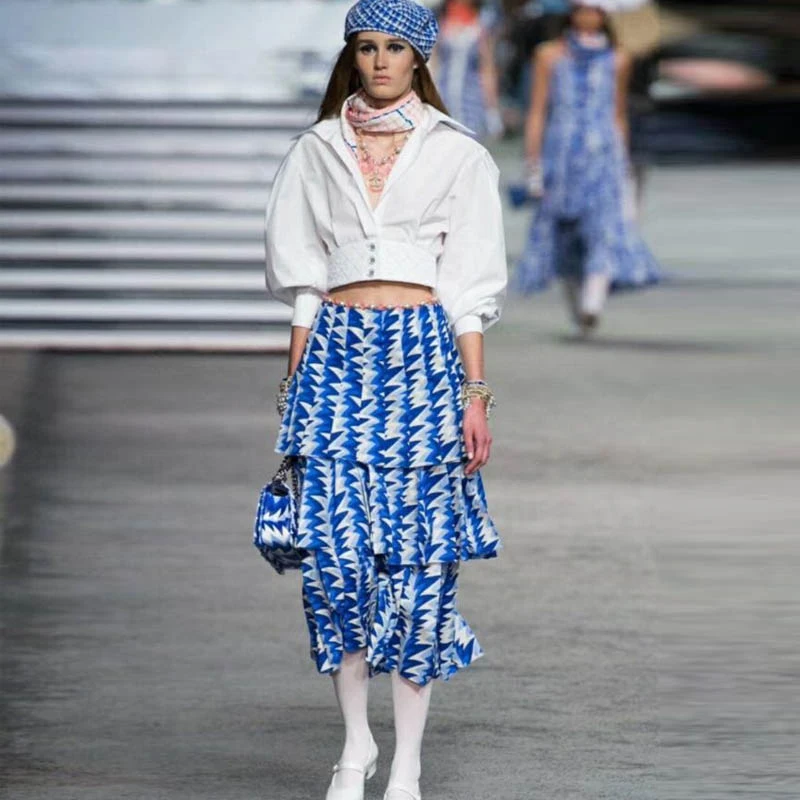 

S-XL High Quality 2020 Brand New Fashion White Short Lantern Sleeve Cotton Top Printed Pleated Cake Slim Skirt Woman Suit