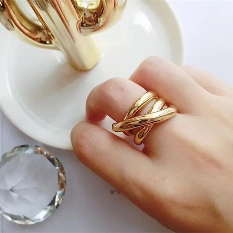 2019 новый корейский геометрической формы простой многослойная дырчатыми