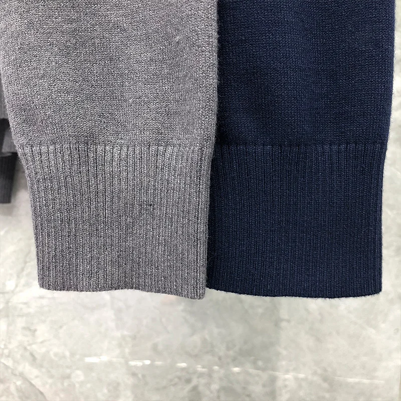 

2021 Fashion Brand Sweaters Men Women Slim Fit O-Neck Pullovers Clothing Striped Wool Cotton Solid Winter Casual Coat