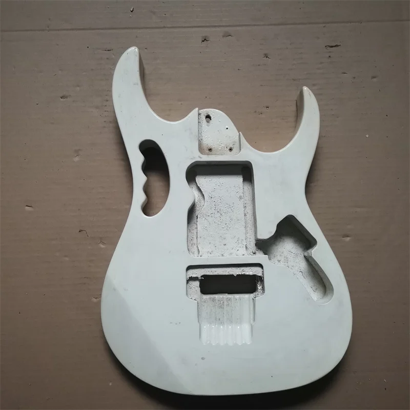 

JNTM Electric Guitar Semi-finished Body Unfinished DIY Guitar Part Guitar Body (1425)