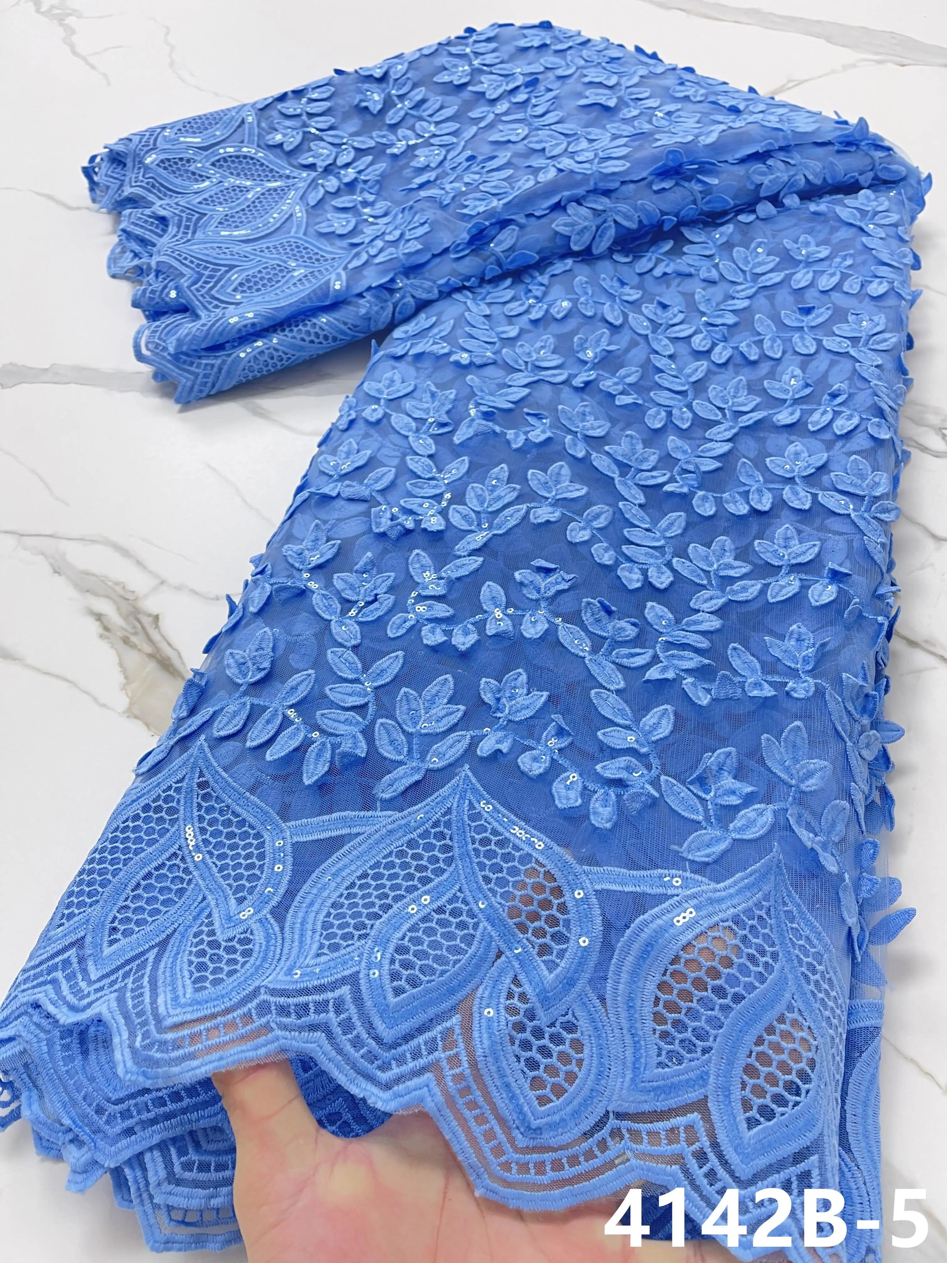 

Latest African Cord Milk Silk Lace Fabric 2021 High Quality Nigerian Net Tissue Lace France Mesh Lace Sewing For Woman NA4142B-2