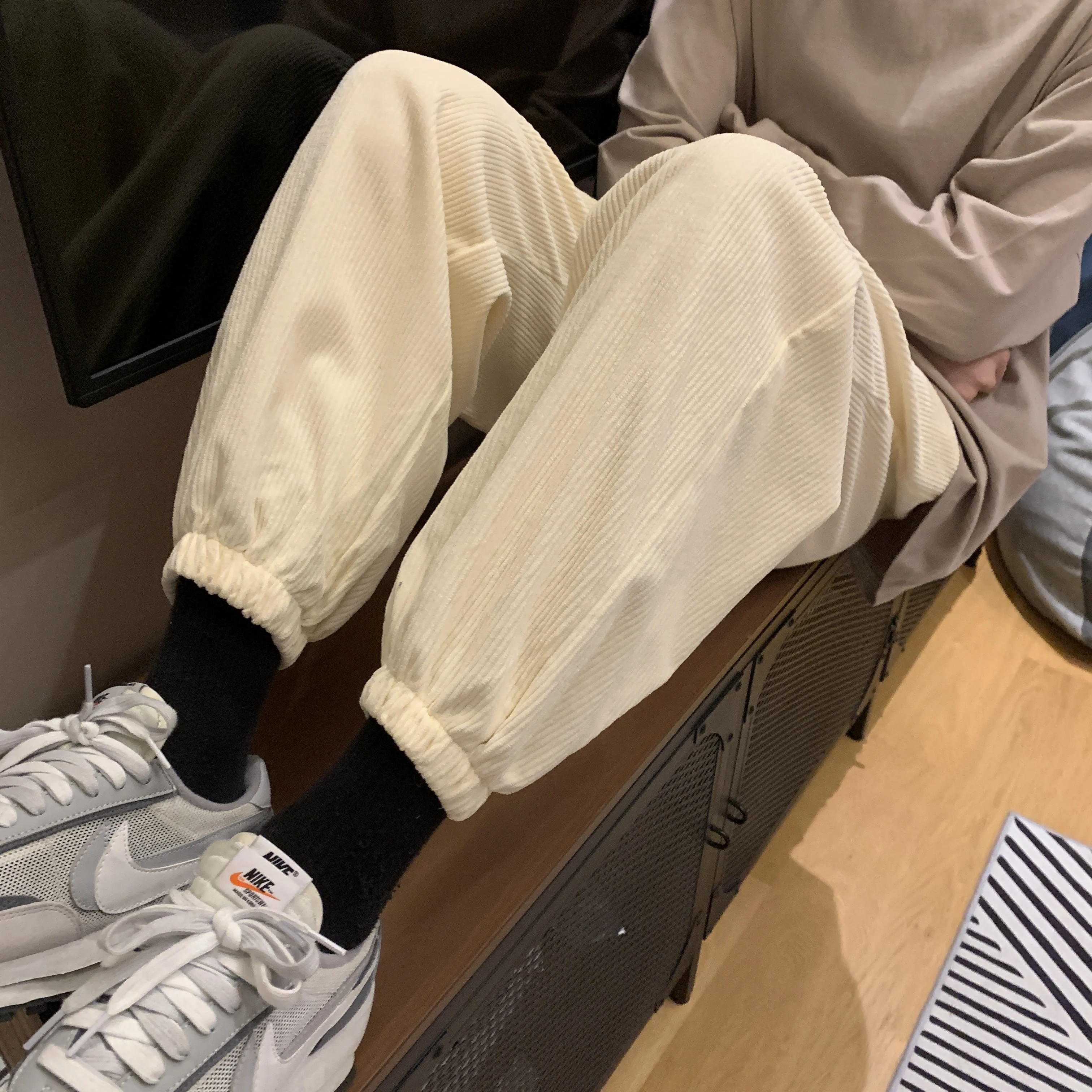 

Solid Color Corduroy Pants for Men 2021 Fashion Trends Hip Hop Clothing Teens Harajuku Striped Harem Trousers Leggings Sweatpant