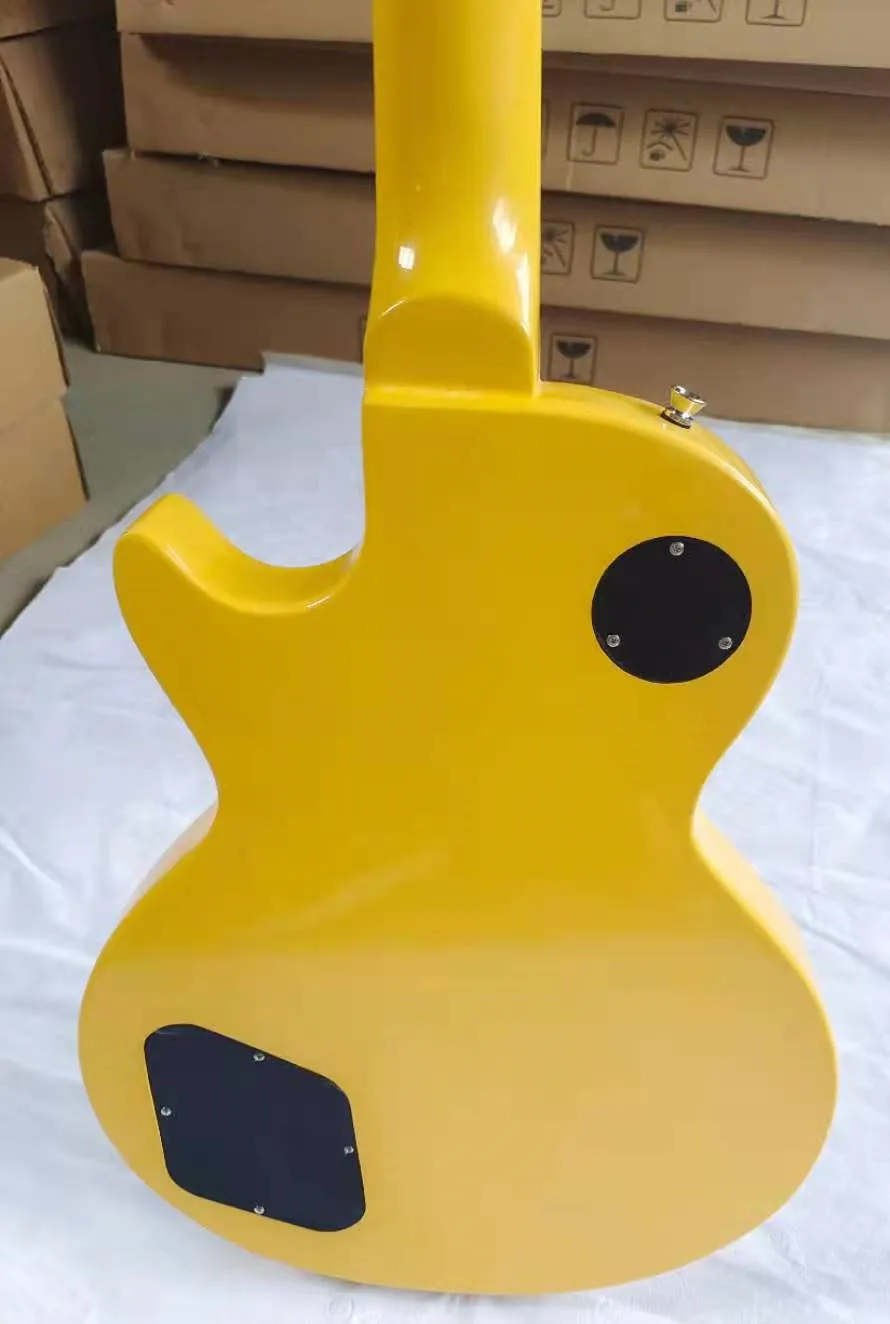 Высококачественная электрическая гитара Желтый корпус из красного дерева