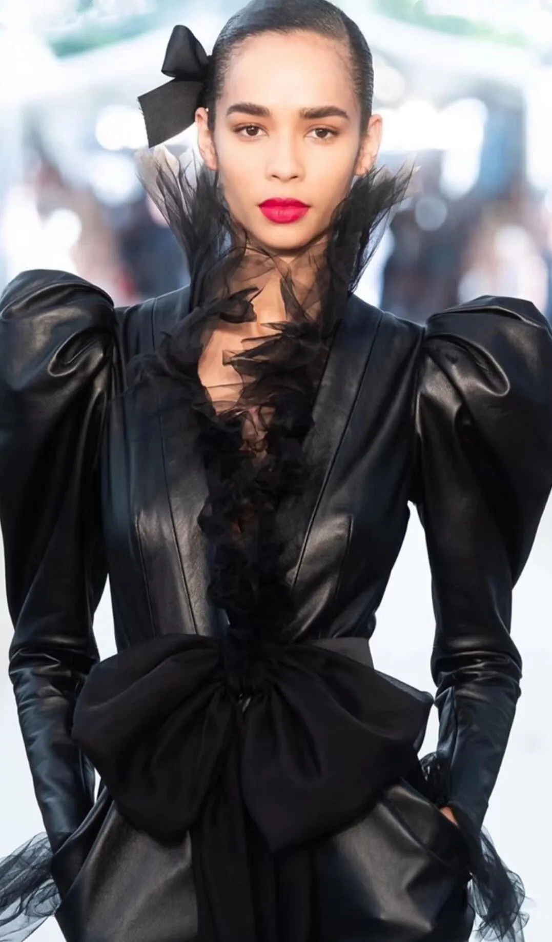 DEAT New Autumn And Winter V-neck Flare Sleeves Ruffles Mesh Organza PU Leather High Waist Short Jacket 19F-a117-01
