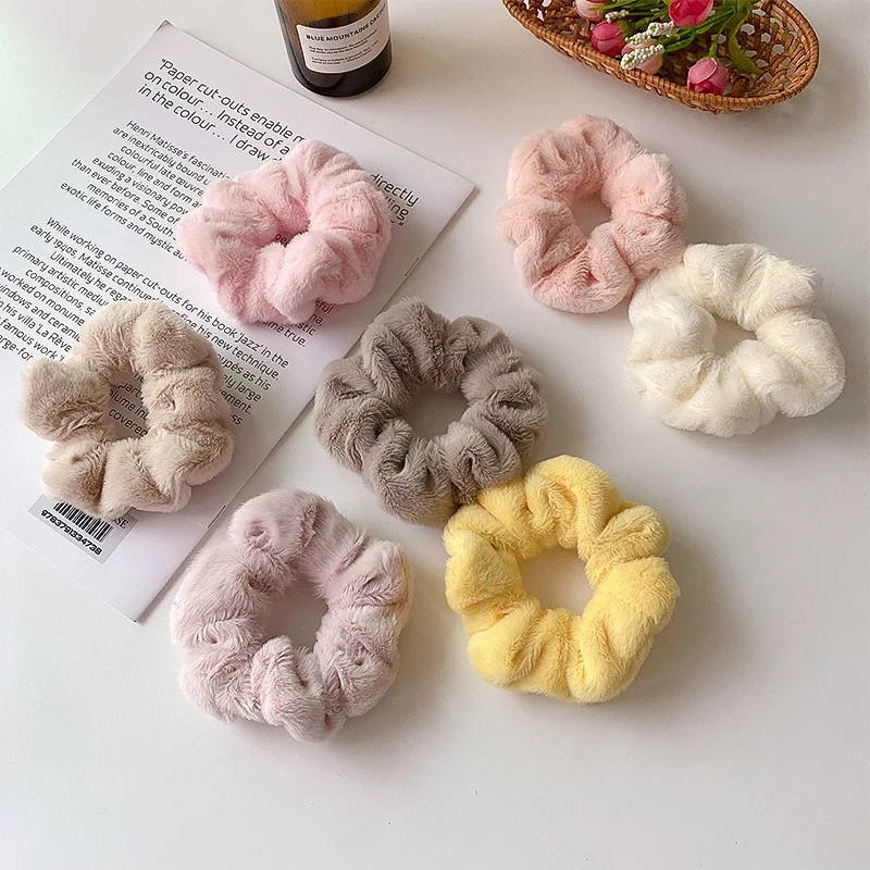 

2021 Autumn New Sweet Thick Plush Warm Scrunchies Faux Fur Headband Hair Tie Ponytail Holder Accessories For Women