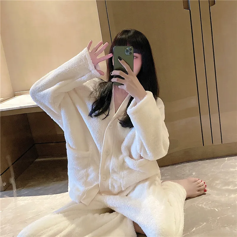 

Женская пижама из кораллового флиса и бархата, плотный кардиган, костюм для домашнего использования, одежда для сна, комплект из двух предме...