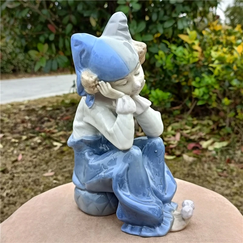 Фарфоровая скульптура клоуна меланхоли керамическая цирковая буферная статуя