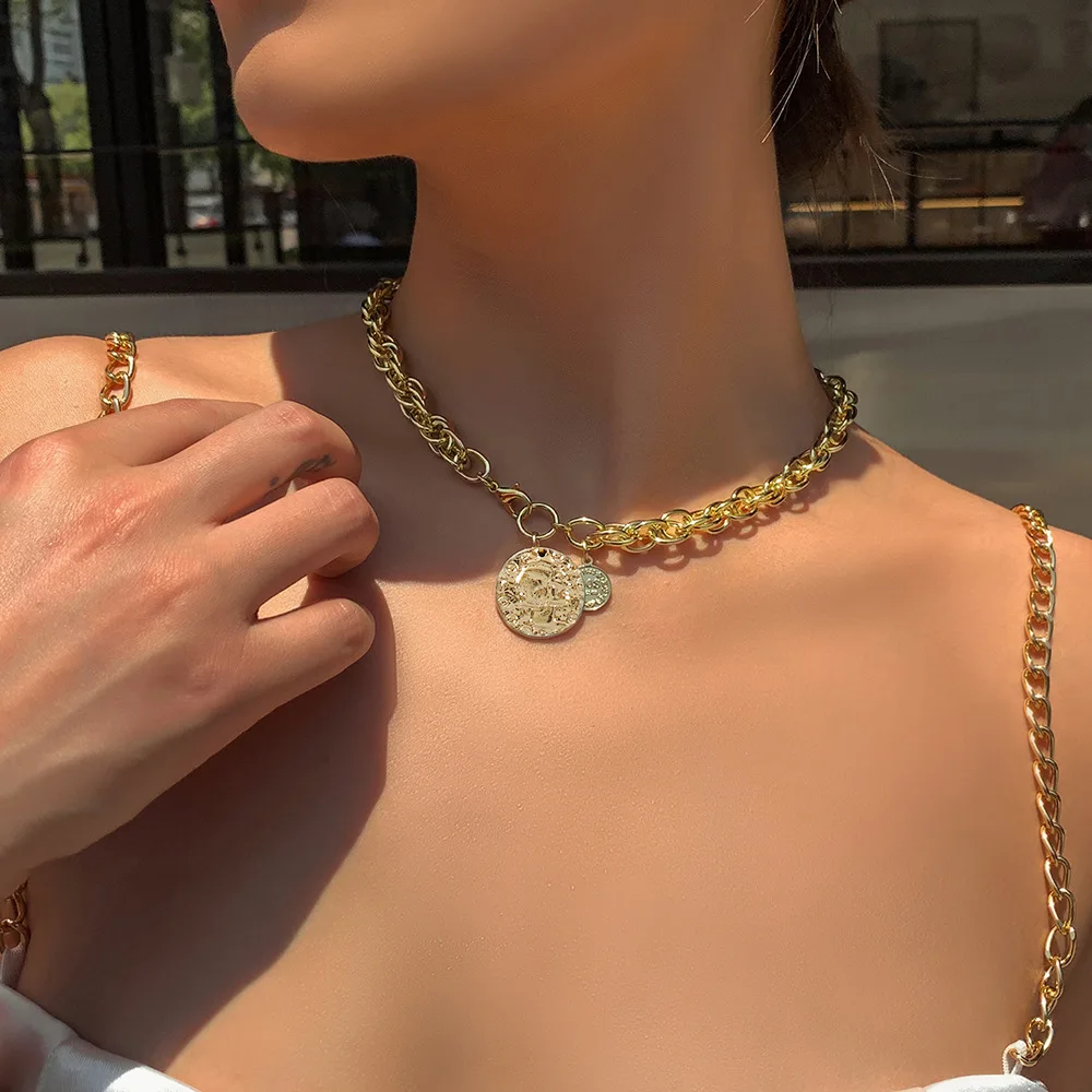 

WG Fashion Coin Letter Head Pendant Necklace Choker Necklace Collar Statement Hip Hop Necklace For Women Summer Jewelry