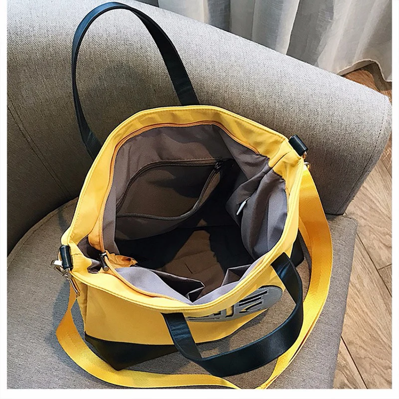 

2020 Fashion Women Shoulder Messenger Bag Nylon Oxford Lightweight Waterproof Zipper Package Large Capacity Travel Crossbody Bag