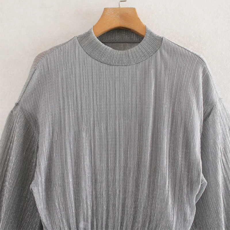 Осеннее и зимнее женское платье повседневное однотонное с высоким воротником