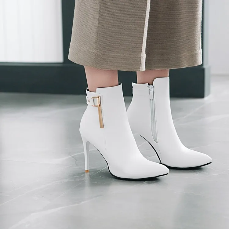 Женские ботинки большого размера на танкетке с металлической отделкой | Обувь