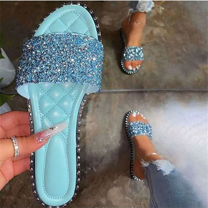 

Women Crystal Slippers Ladies Bling Flats Female Fashion Outdoor Beach Shoes Female Footwear Women Summer Slides Plus Size 35-42