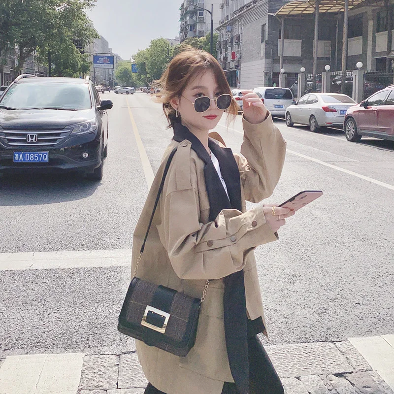 

Большие товары очень хорошие, новые осенние короткие швы