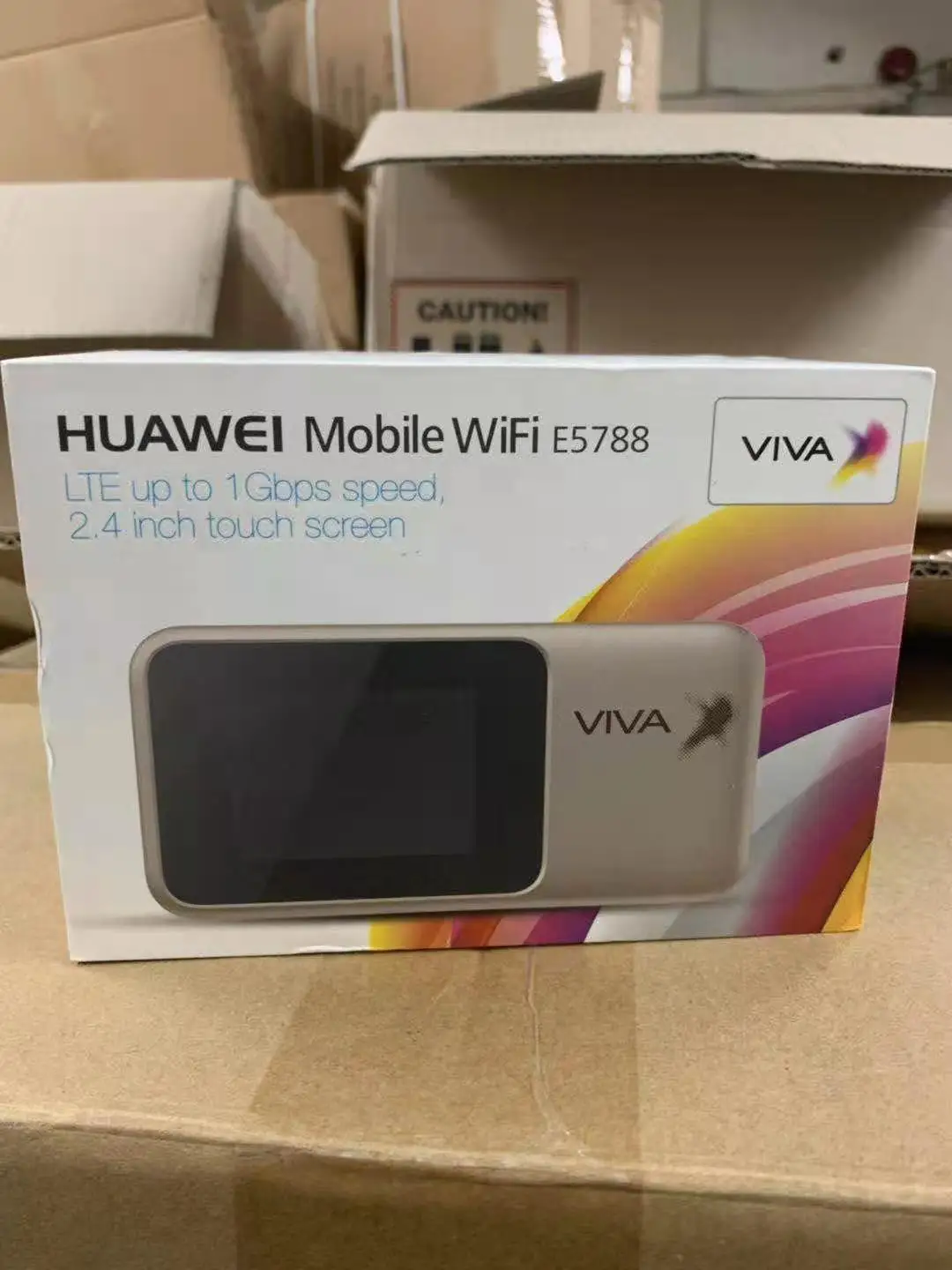 Huawei E5788u 96a 5G 4CA LTE: B1/B3/B4/B5/B7/B8/B19/B20/B28/B38/B40/B41/B42 Cat16 1Gbmps MiFi модемная поддержка Bluetooth4.0 +