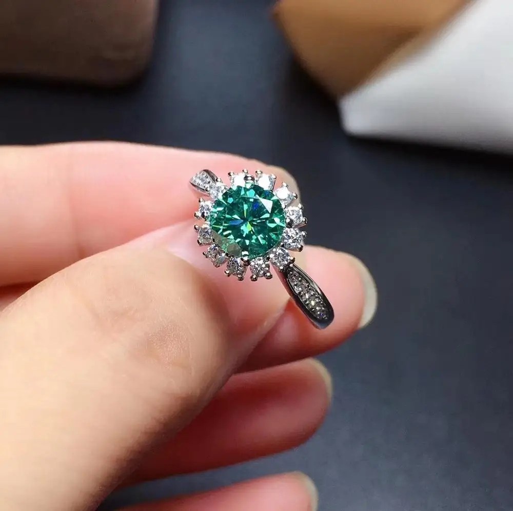 Хрустящее зеленое кольцо из муассанита с драгоценным камнем для женщин