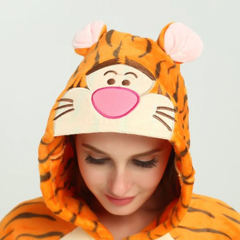 кигуруми Пижамы с единорогом Мультяшные ползунки панда зимний фланелевый