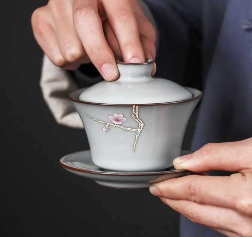 

165ml Japanese Handpainted Plum Blossom Pattern Gaiwan Chinese Kung Fu Tea Set Matte Celadon Porcelain Tea Bowl Vintage Tea Cup
