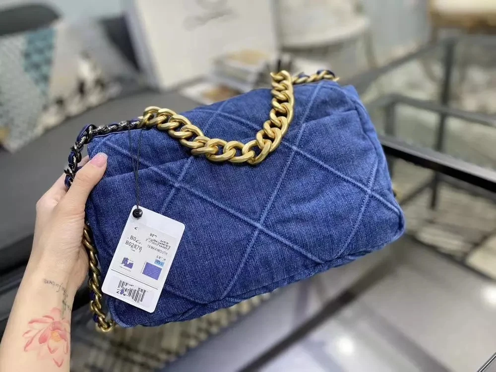 

Newest 2021 luxury Handbags Famous Designer message bag For Women best Quality Brand Bags Fashionable Ladies Chains Bags