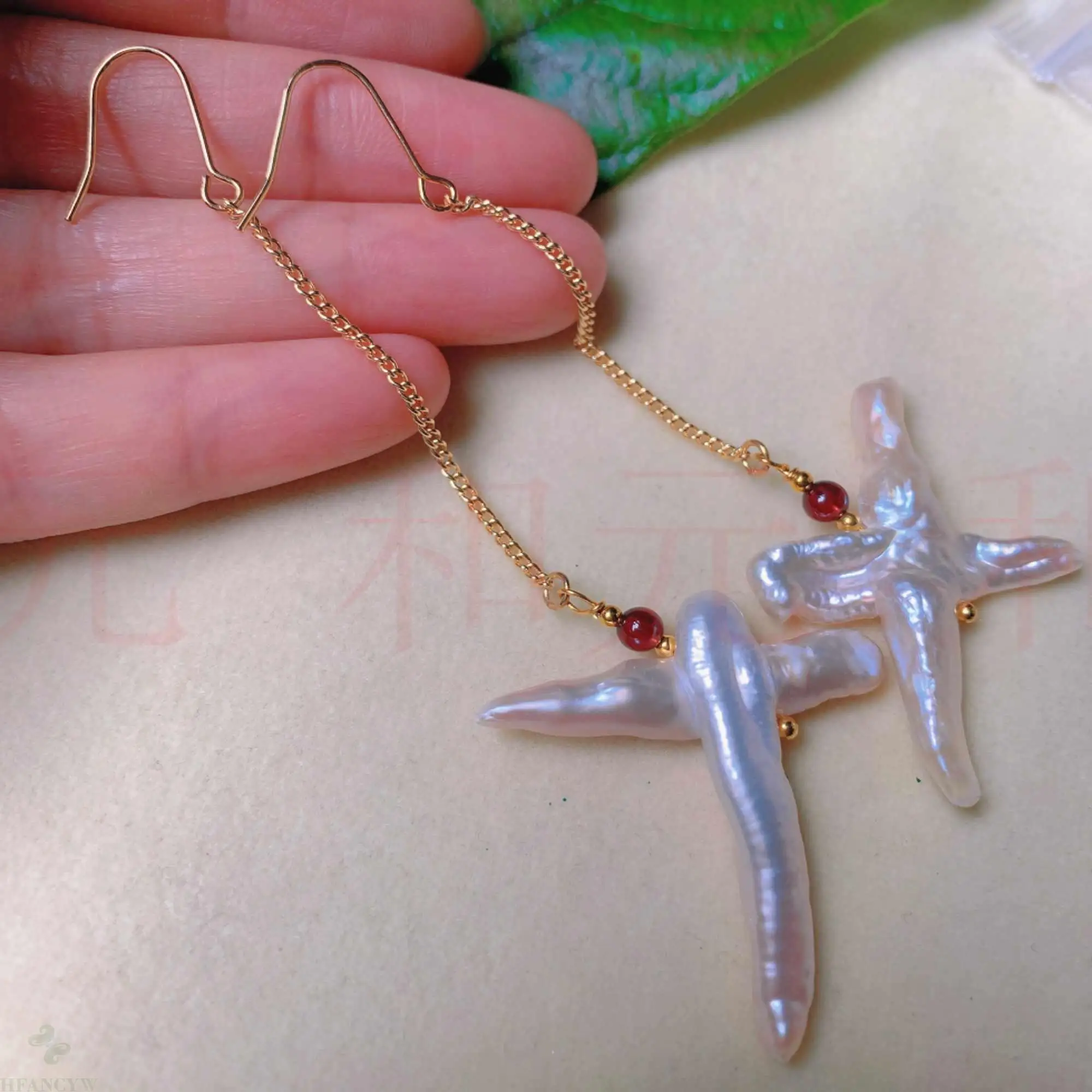 

Модные золотые серьги с натуральным розовым крестом, жемчугом, красными нефритовыми бусинами, карнавальный подарок на День Благодарения, Р...