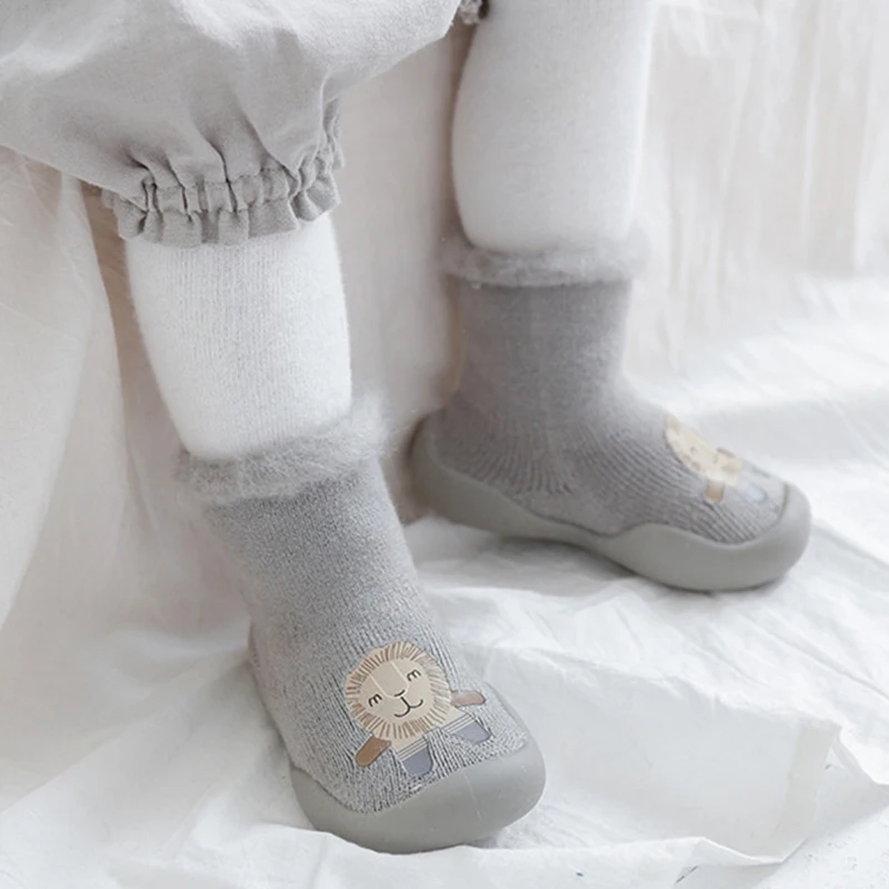 

Детская обувь; Детская обувь для малышей; sapato bebe; Зимняя детская обувь с резиновой подошвой; Бархатные утепленные детские носки-тапочки с рисунком