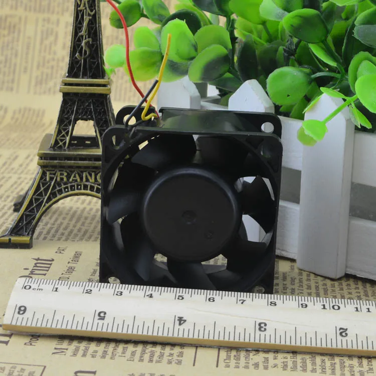 

Nidec 279072-001 VA225DC V35140-57 6038 6CM 1.1A 12V Violence Fan