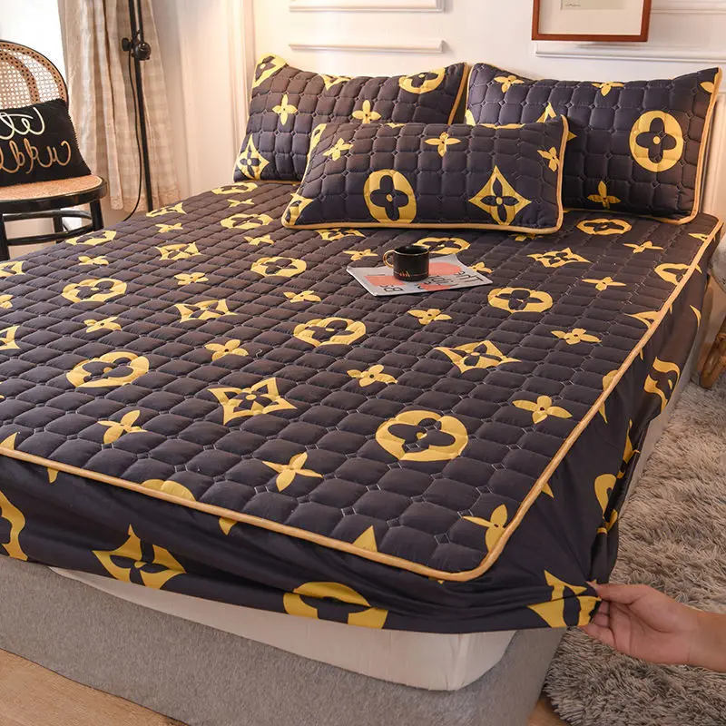 

Air-Permeable Quilted Mattress Cover Soft Sanding Fabric Bed Pad Protector Cover Twin King Bed Cover Not Included Pillowcase