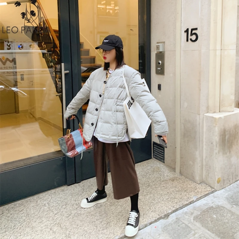 Женский сверхлегкий тонкий пуховик на белом утином пуху зимняя куртка с