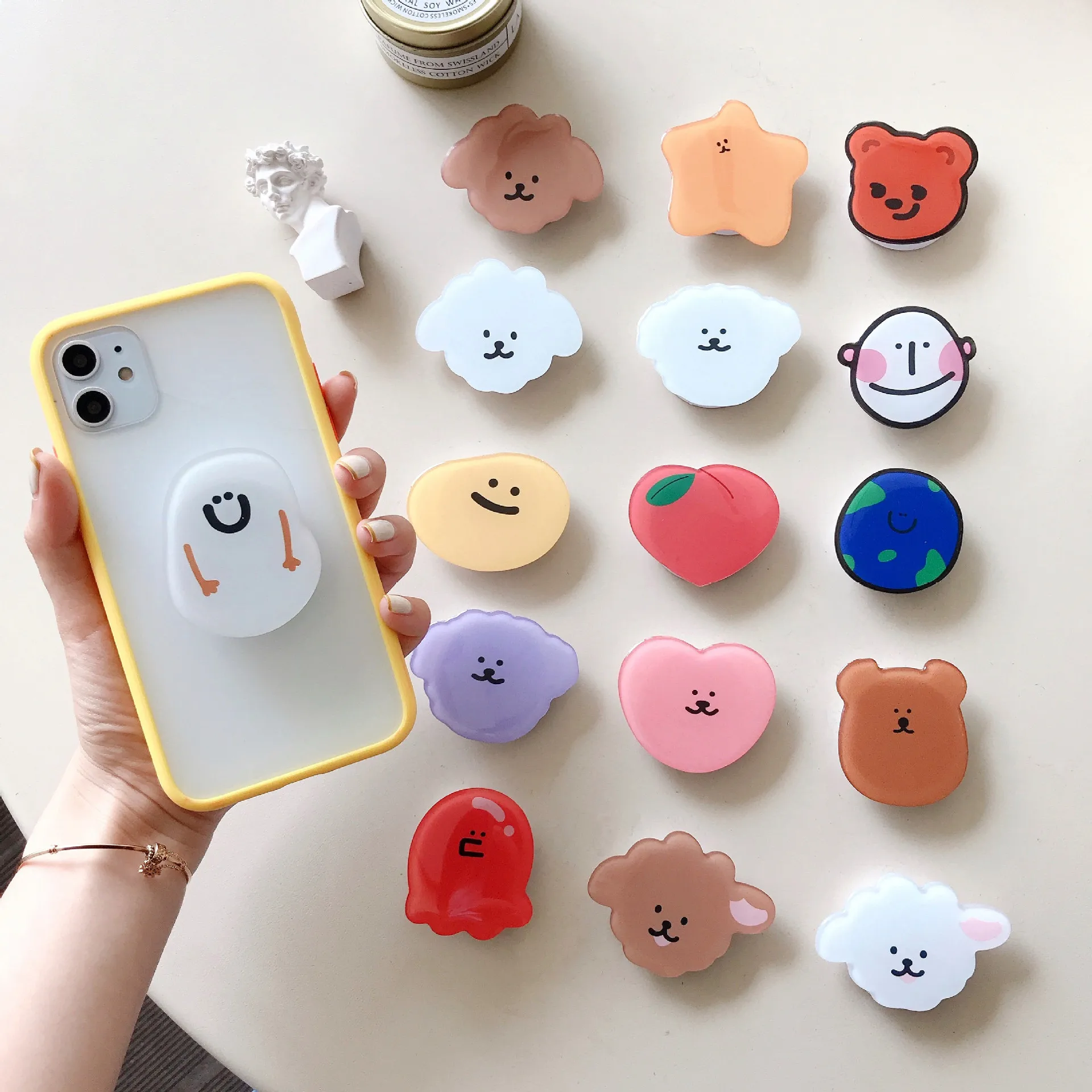 

wholesale Super lovely Mobile Phone Ring Holder Socket Korea ins Cute Phone Holder Cartoon Bear Bracket Hand Grip Mount Stand