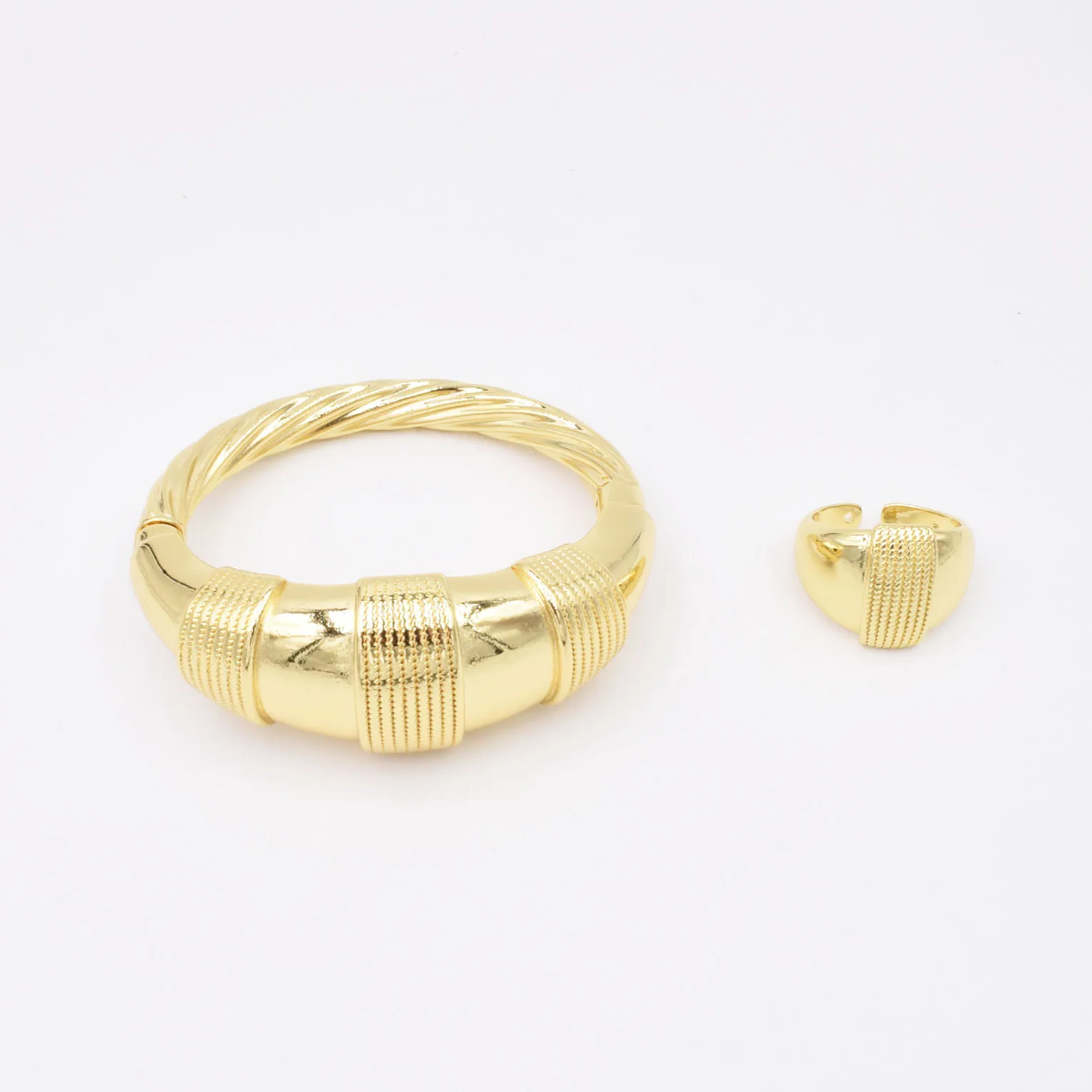

NEW High Quality Ltaly 750 Gold color Jewelry Set For Women african beads fashion Bracelet Ring jewelry