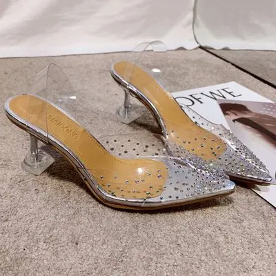 Женские босоножки на высоком каблуке украшенные камнями 2021 новые летние Стразы