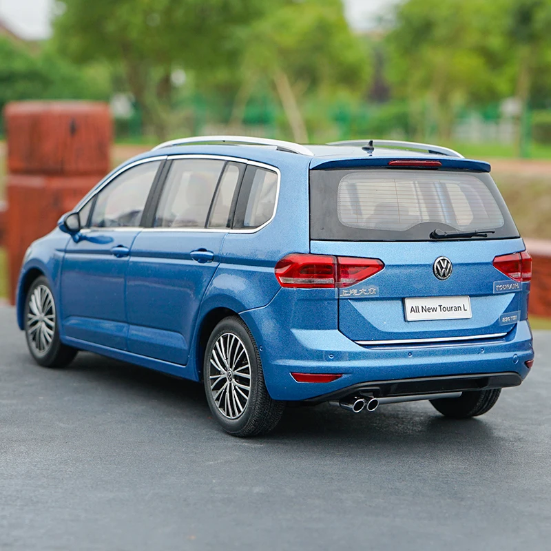 1:18 VW TOURAN L MPV литой автомобиль из сплава модели игрушки металлические автомобилей