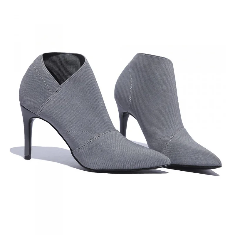 Ботинки черного цвета женские осенне-зимние ботинки 2019 г. Зимние на высоком