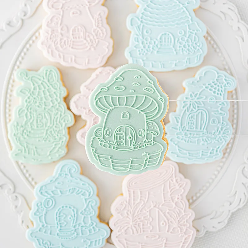 

Fantasy Forest Mushroom House Xmas Cookie Press Stamp Acrylic Merry Christmas Embossed Mold Embosser Cutter Fondant Cake Tools