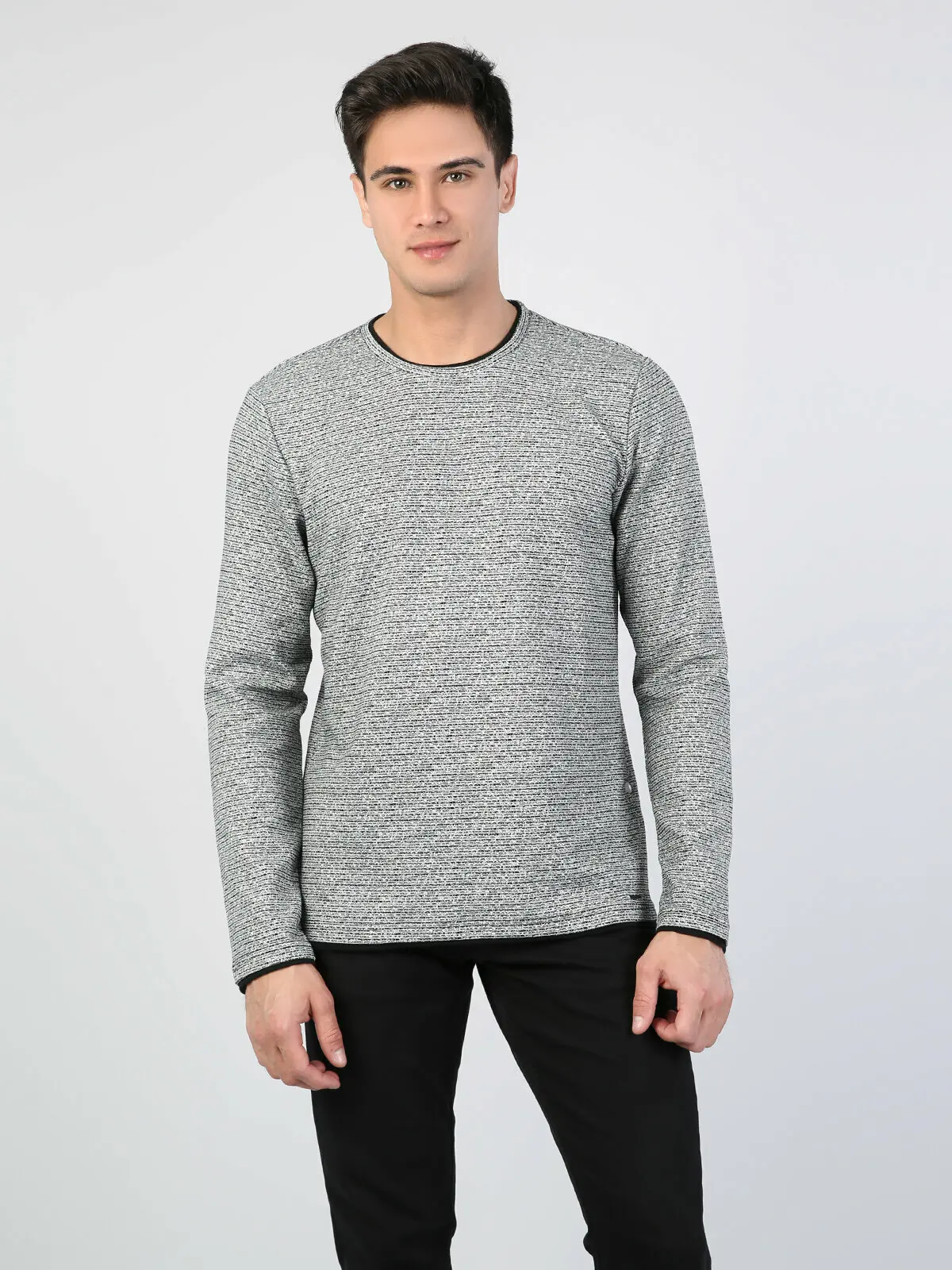 

Colins Men Grey Melange Long Sleeve TshirtMen Longsleeve Tshirt Fashion Man Tshirt,CL1041788