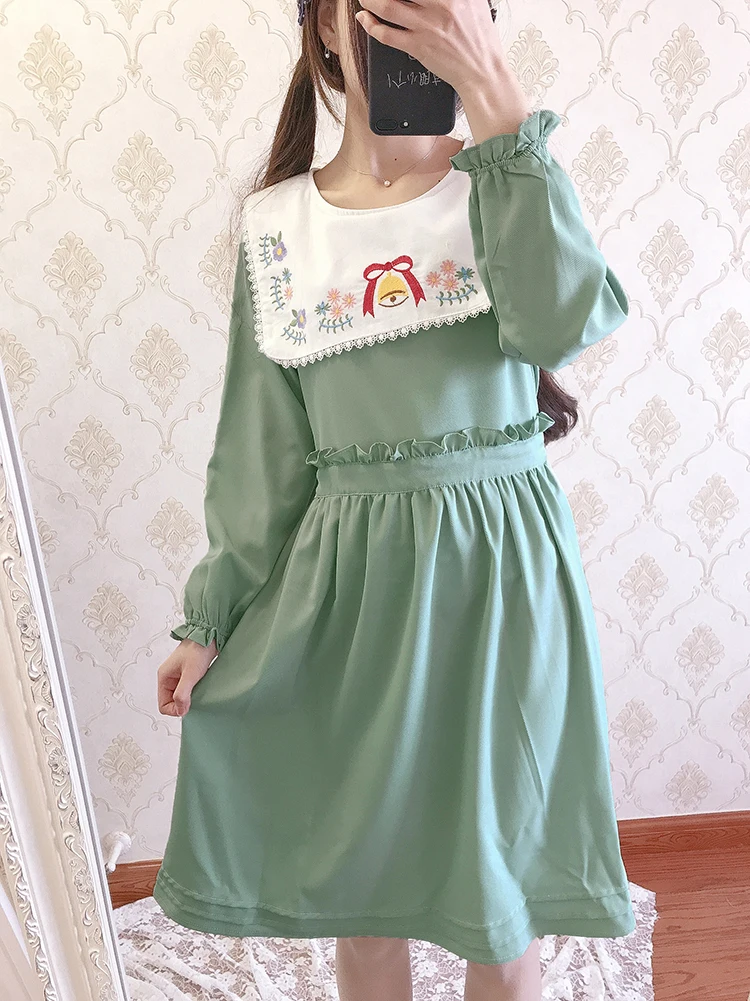 

Kawaii girl gothic lolita op princess loli cosplay Japanese sweet lolita dress sweet embroidery falbala waist victorian dress