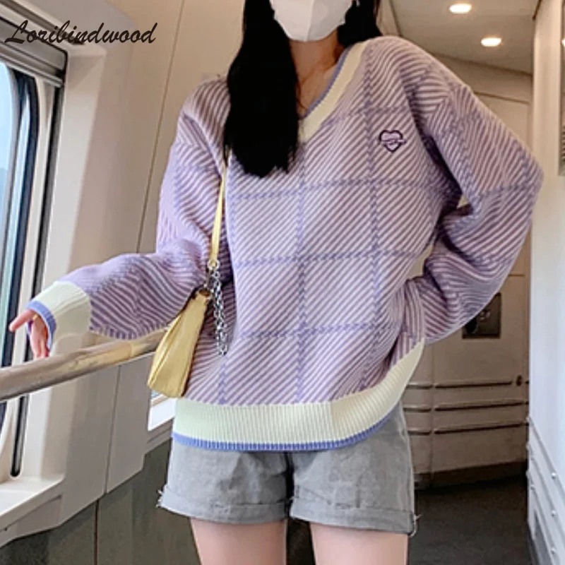 

Loribindwo Purple Sweater Women's Loose Outer Wear V-neck Plaid Design Sense Niche Sweater 2021 Age Reduction and Warmth