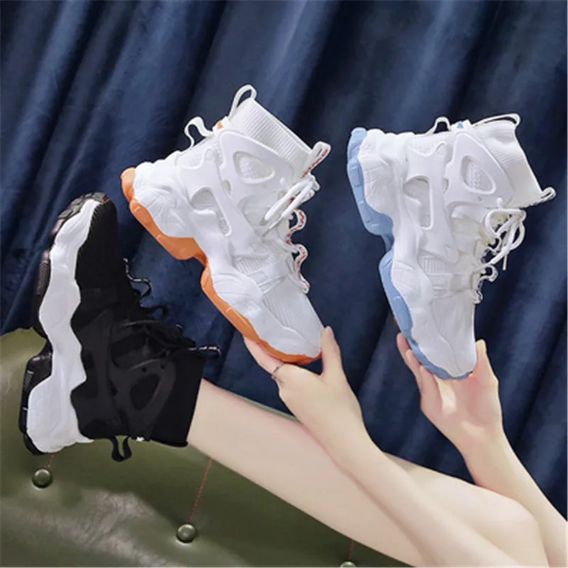 

Women's Shoes