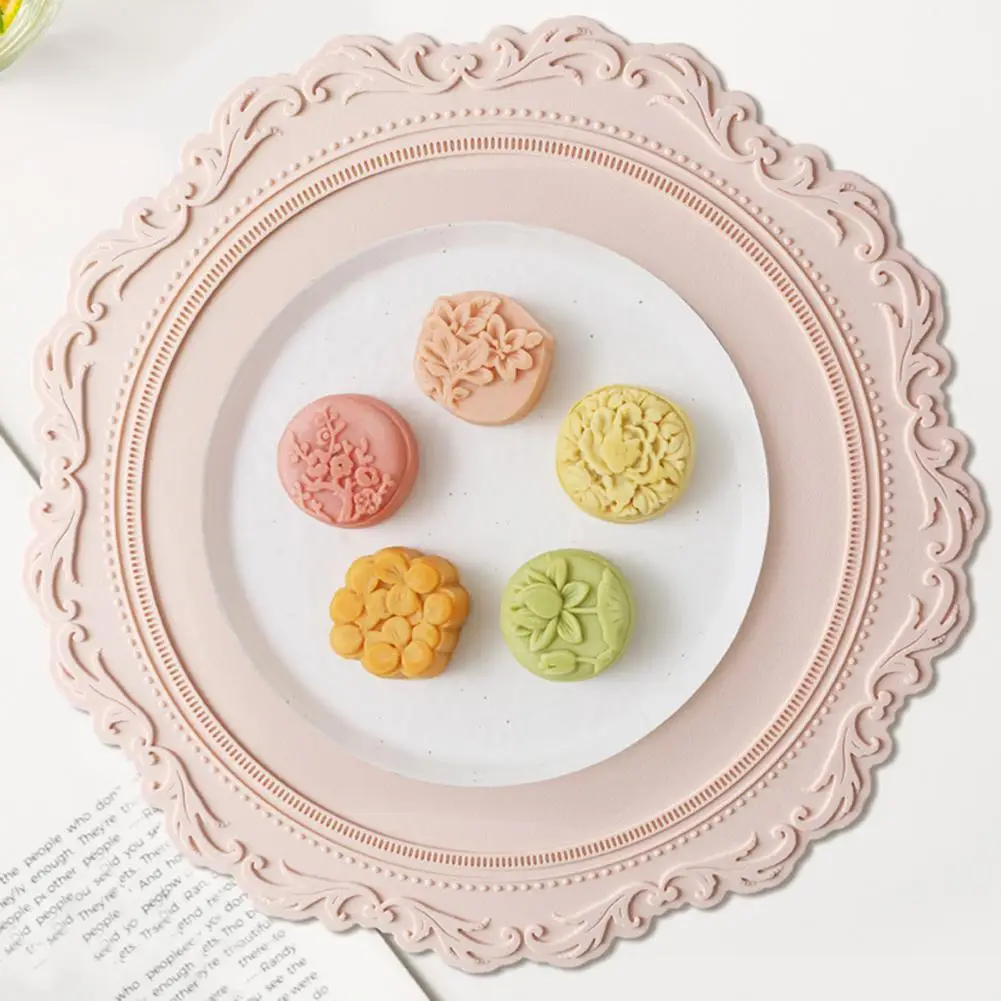 

Quality Silicone Mats Banquet Decoration Place Mats Retro Embossed Placemats Bowls Pan Mats Insulated Pot Mats Vase Desk Lamps