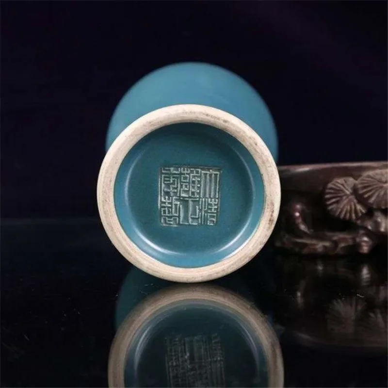 

Jingdezhen Porcelain Vase Peacock Green Glaze Plum Vase Manual Decoration Bottle Retro Home Decoration Lucky Gift