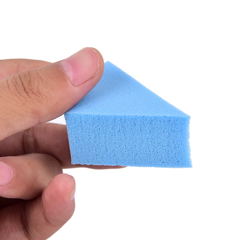 

8pcs Triangle Shaped Soft Magic Face Cleaning Cosmetic Puff Wash Face Makeup random color Face Cleaning Wash Pad