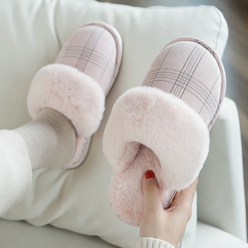 Женские тапочки меховые Зимние теплые плюшевые Нескользящие домашние туфли для