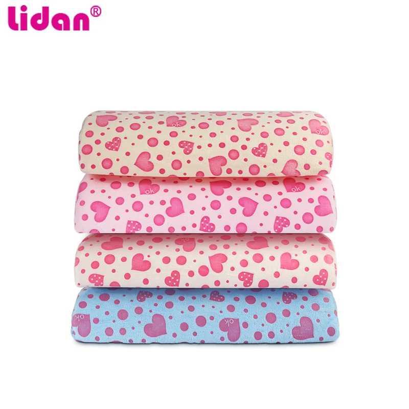 

1Pc Heart towel Design Soft Rests Washable Hand Cushion Sponge Pillow Holderail For Art Design Manicure Soft Column Nail Salon