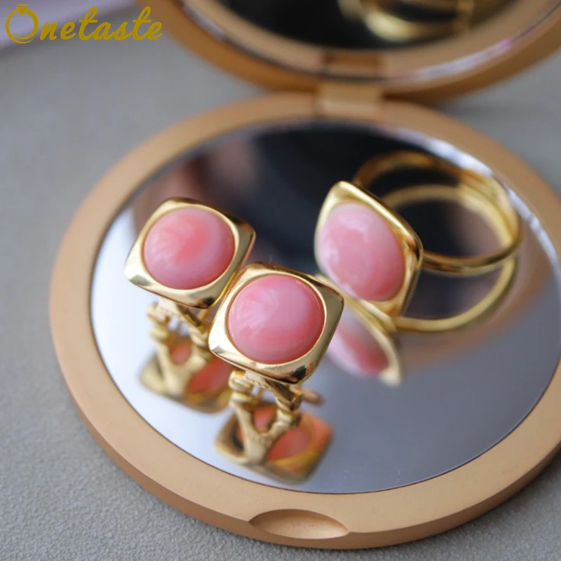 

925 Sterling Silver Gold Plated Pink Shell Jewelry Sets Ring Earrings Queen Conch Classic Square Trendy Fine Jewelry Women Gift