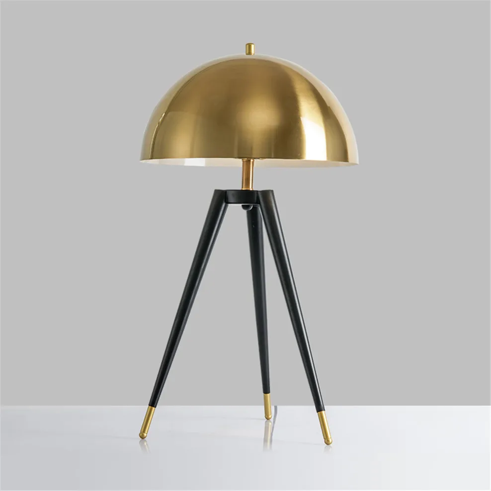 Скандинавский дизайнерский тренога металлический абажур настольная лампа для